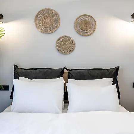 Διαμέρισμα Artistically Designed 1br Flat With Ac In Cihangir
